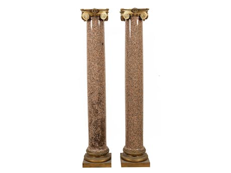 Paar Ionische Säulen